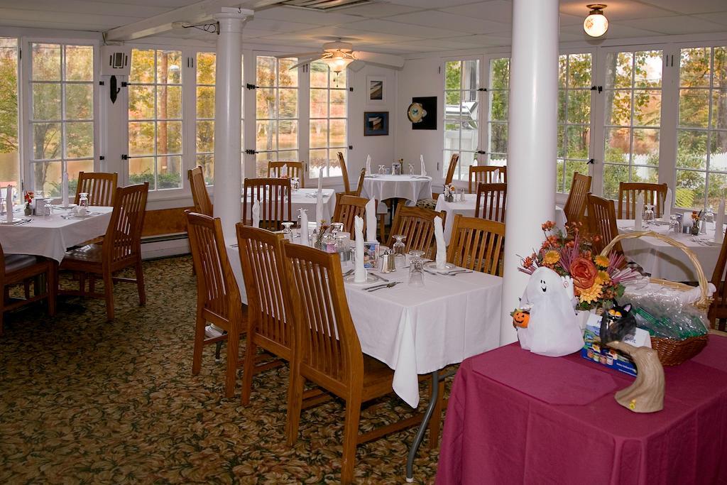 Inn At Starlight Lake & Restaurant Екстериор снимка